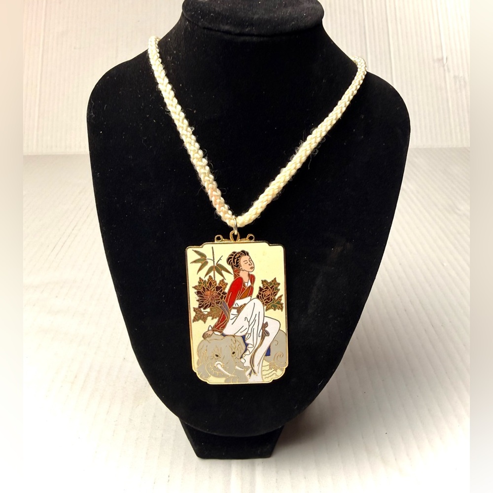 Vintage Lady On Elephant Cloisonné Pendant Necklace Asian Braided Rope Japanese